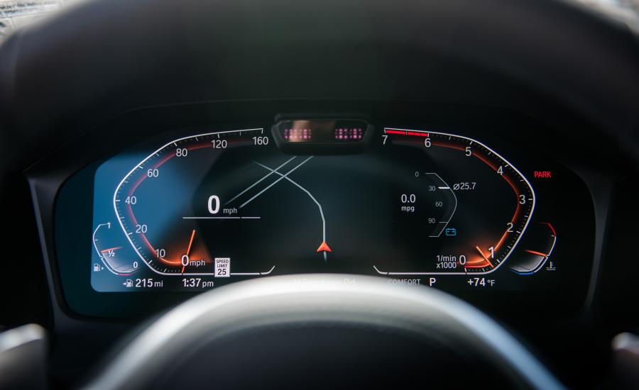 Панель приборов BMW 330i M Sport xDrive (G20) 2019 года  (NA) (фото 14 из 27)
